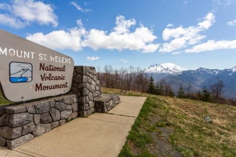 Mount Saint Helens sign